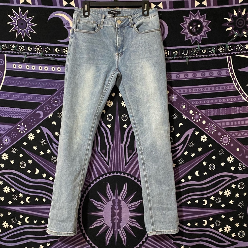 NWOT Men's Forever21 Light Wash Skinny jeans